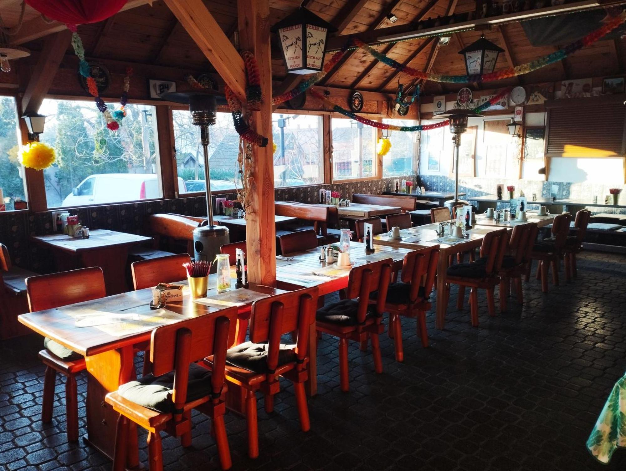 Feherlo Vendeghaz & Restaurant Bük 외부 사진