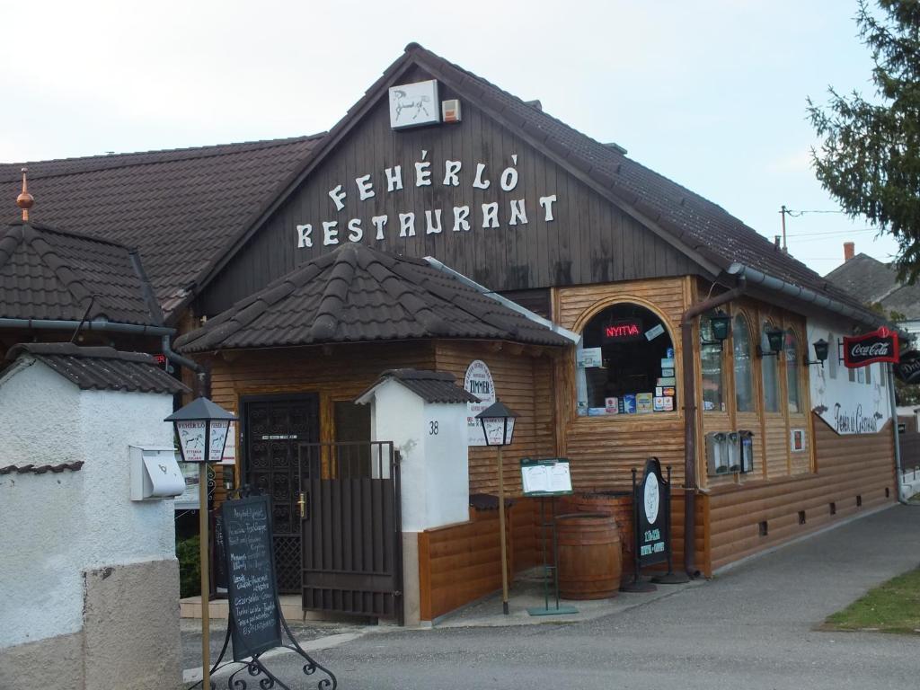 Feherlo Vendeghaz & Restaurant Bük 외부 사진